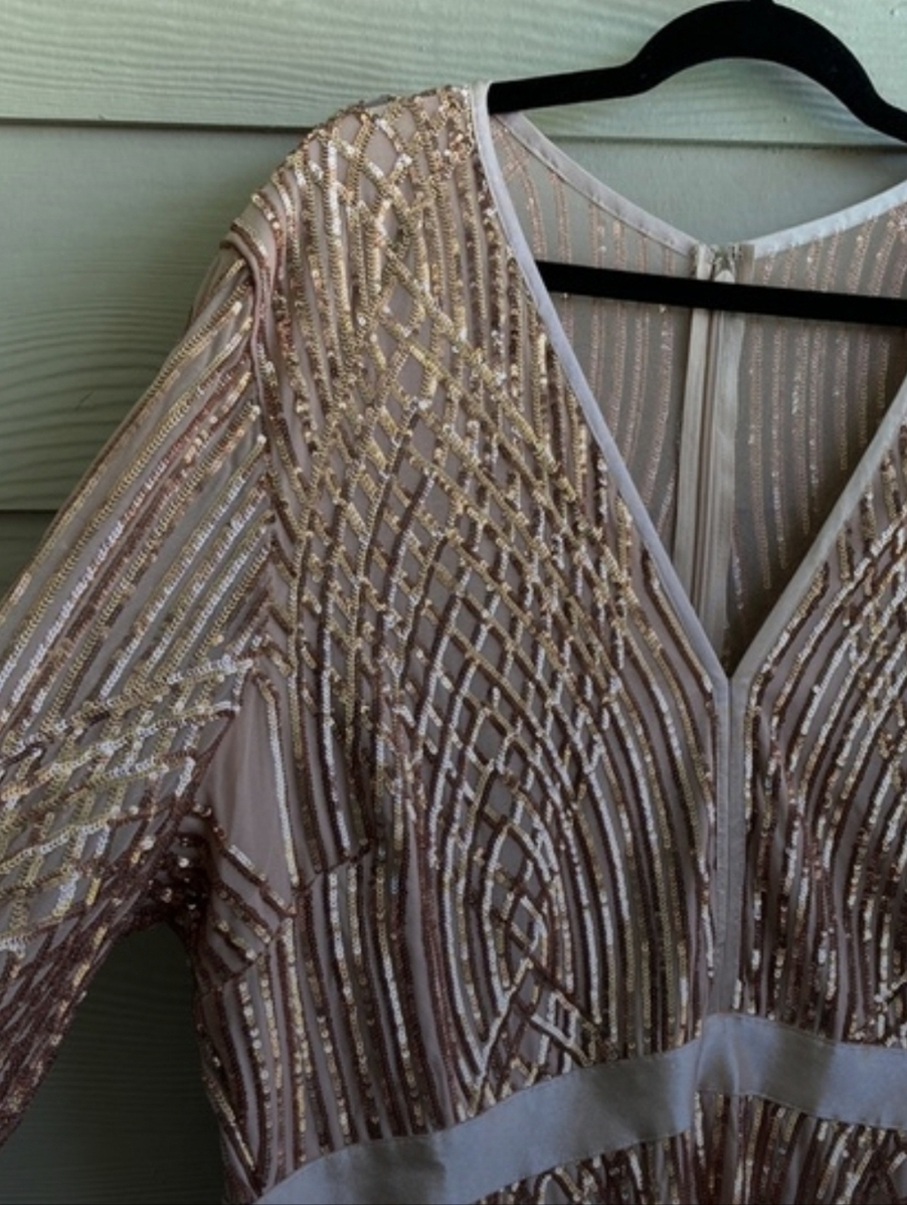 Gold Sequin V-Neck Long Sleeve Dress - Picture 5 of 8